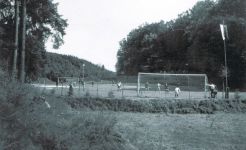 Der Sportplatz bei der Kalkhuette